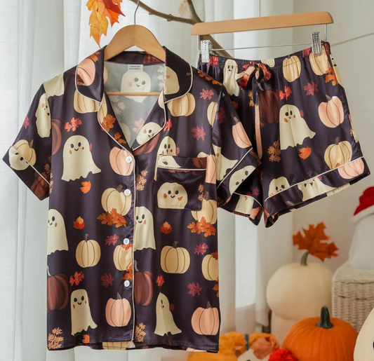 Cute Ghosts and Pumpkins Satin Pajamas Set, Fall Aesthetic Pajamas, Ghost Pajamas, Cozy Autumn Pajamas, Halloween Pajamas, Spooky Season Pjs