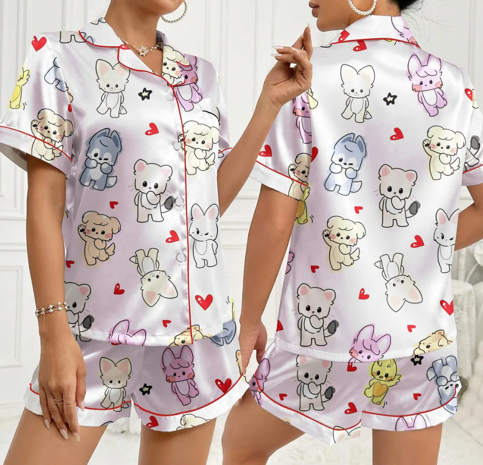 SKZoo Valentine Pajamas Set, Kawaii Satin K-Pop Sleepwear, Cute Cartoon Heart PJs, Soft Silky Loungewear, Valentine Gift for Fans