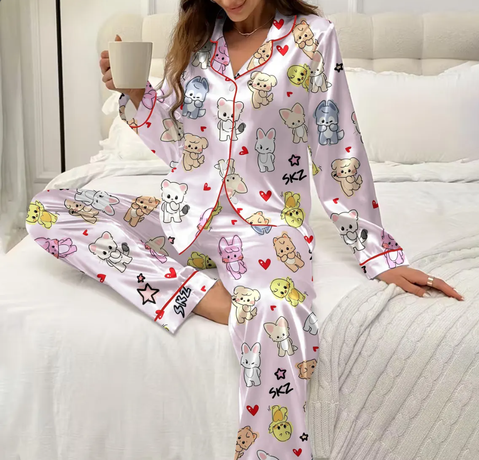 SKZoo Valentine Pajamas Set, Kawaii Satin K-Pop Sleepwear, Cute Cartoon Heart PJs, Soft Silky Loungewear, Valentine Gift for Fans