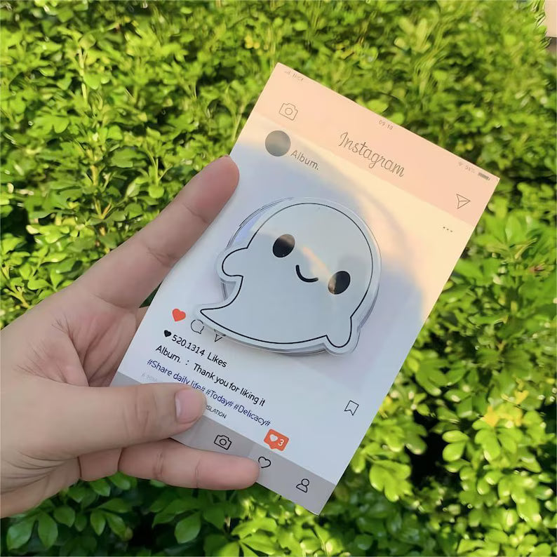 Cute Ghost MagSafe Phone Grip: Halloween Vibe Magnetic Phone Holder, Kawaii Bookish E-reader Grip, Spooky Bookish Gift for Phone or Kindle