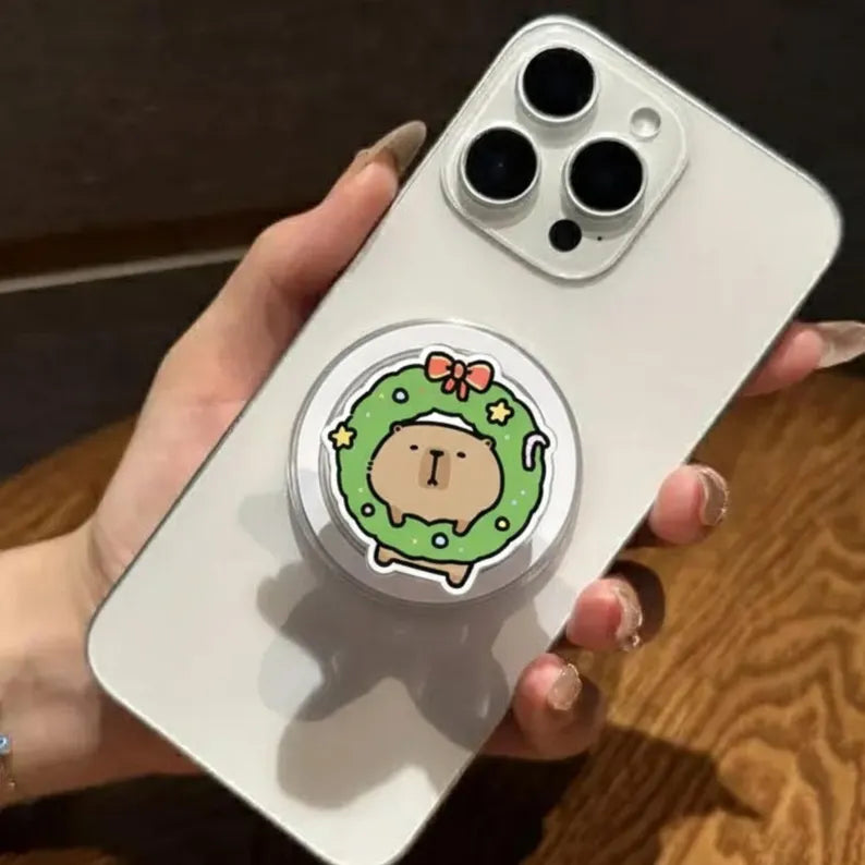 Bear in Christmas Wreath Magnetic Phone Grip: Cute Holiday Bear MagSafe Phone Holder, Xmas Phone Grip, Cute Accessory, Cute Pet Lover Gift